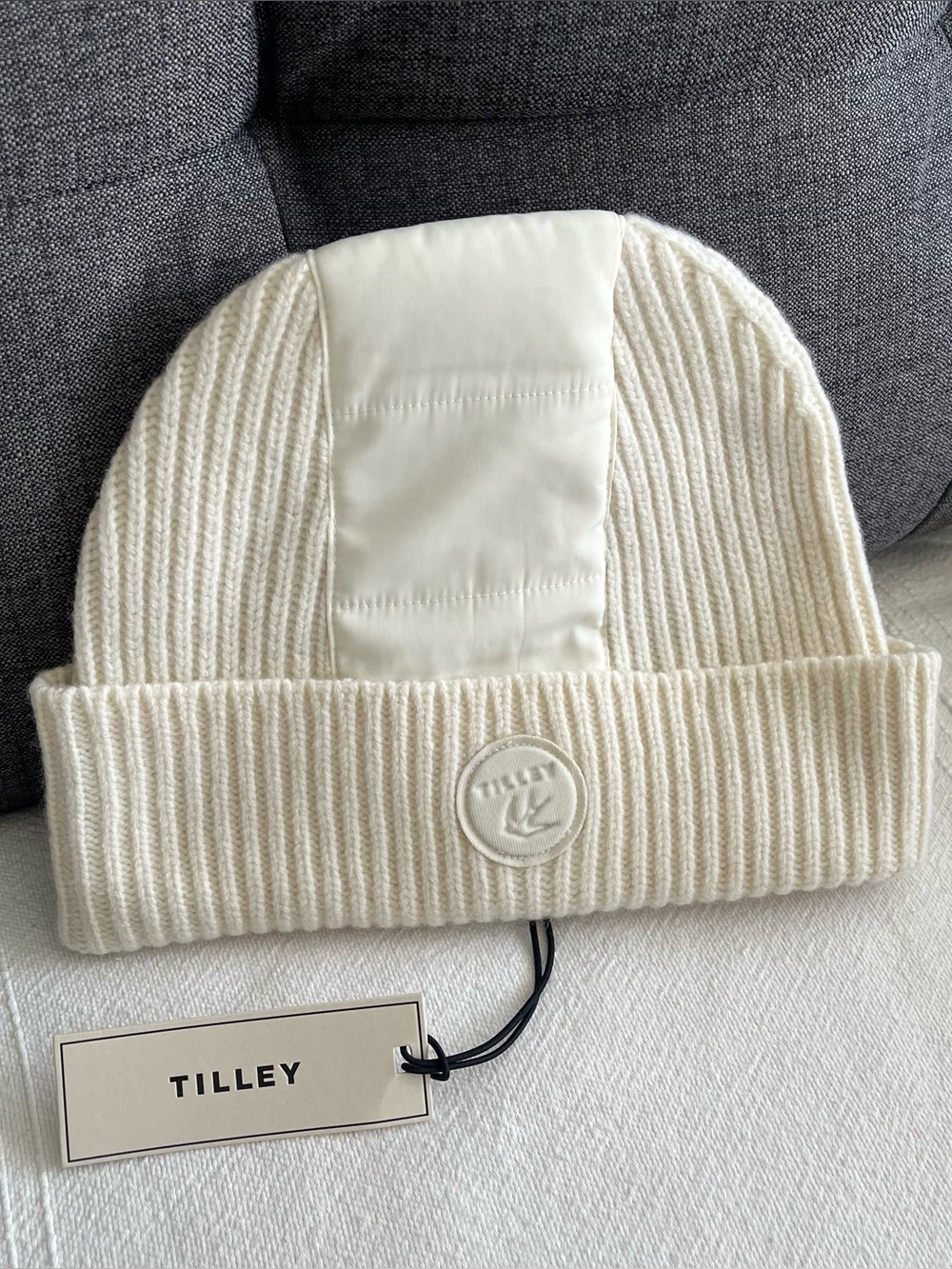 NEW❣️ Tilley Merino wool tech beanie hat